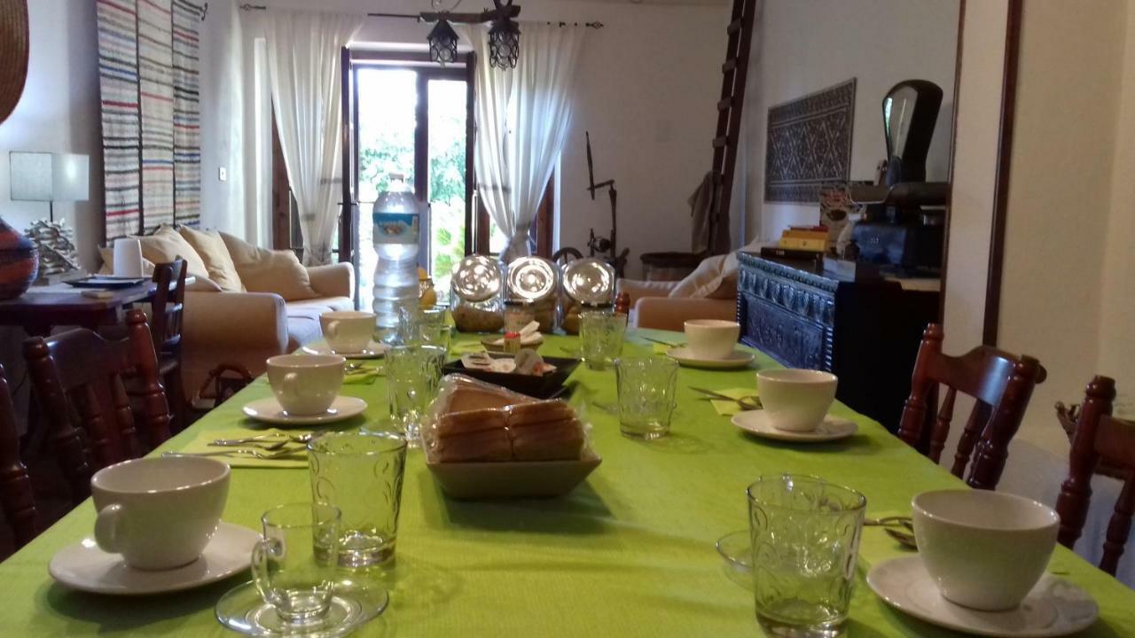 Su Carreri Bed and Breakfast Armungia Exteriör bild